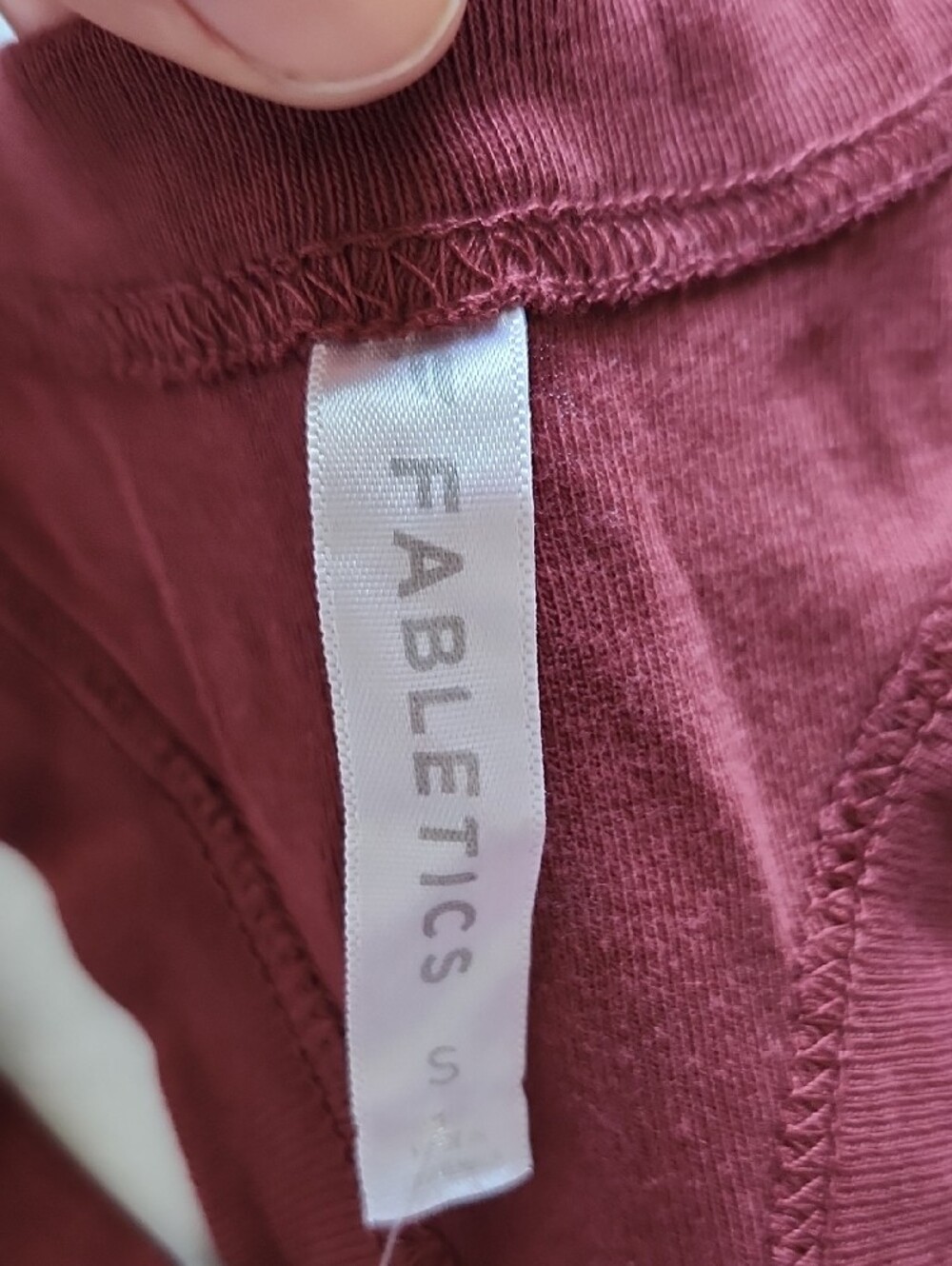 Fabletics Burgundy Ribbed Racerback Activewear Tank Top Size S NWT - Picture 3 of 6